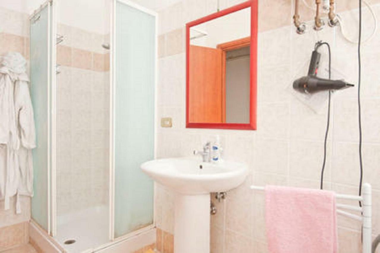 Alloggio Turistico P.Lodi Apartment Rome Exterior photo